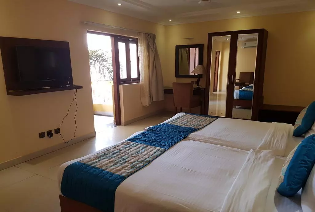 hotel resort de alturas goa_shabavizparvaz_07.jpg